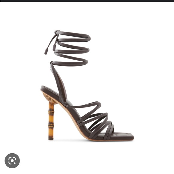 ISO 🥹 - Picture 2 of 3